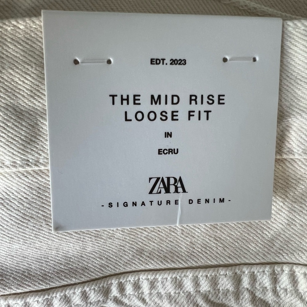 ZARA Mid Rise Loose Fit Denim Ecru - Picture 4 of 15
